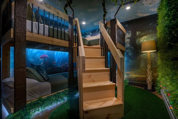 5 bedrooms, iron/ironing board, travel crib, free WiFi