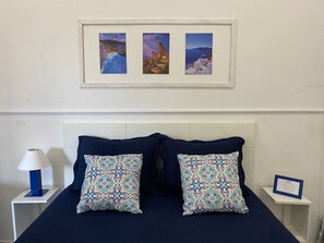 Suite superior, vista al jardín | Espacio para trabajar con laptop y wifi gratis 