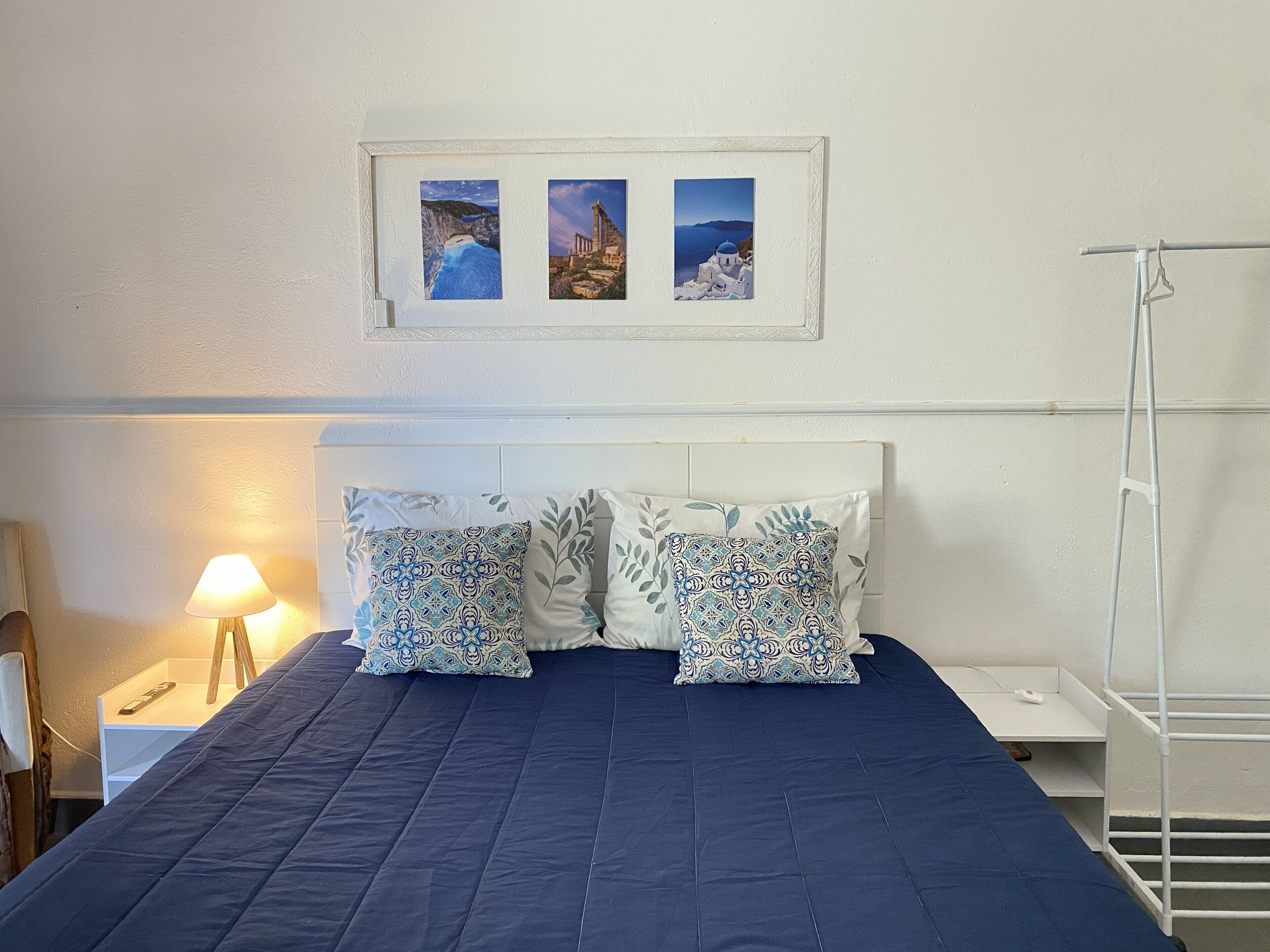 Suíte romântica, vista para o lago | Espaço de trabalho para notebook, Wi-Fi de cortesia