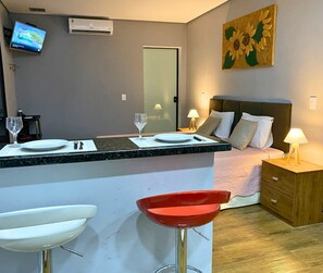 Exclusive Cabin, Pool Access, Lake View | Laptop workspace, free WiFi - Recanto Elter (Piracaia)