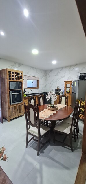 Dining - House for rent Edical (Ilhabela)