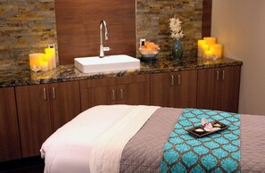 Spa - 2-bedroom villa for 6 with Wi-Fi, F1 EVENT (Las Vegas)