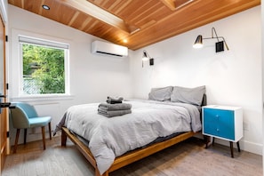 1 dormitorio y ropa de cama