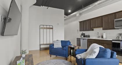 Picturesque City Loft