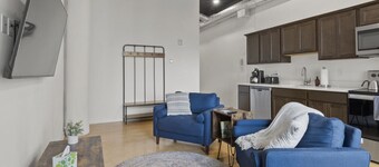 Picturesque City Loft