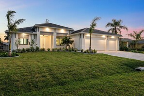 Exterior - Intervillas Florida - Villa Penelope (Cape Coral)