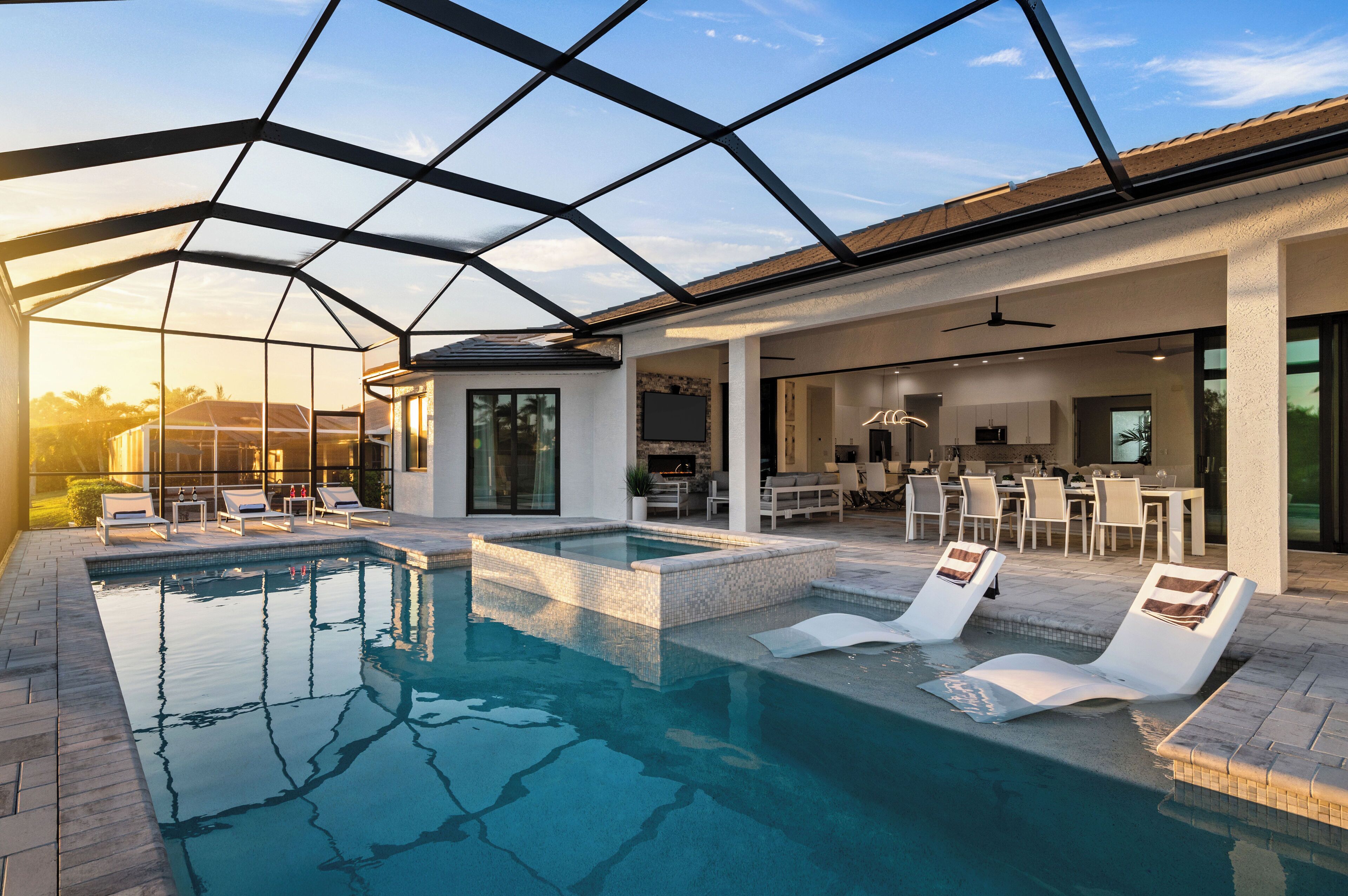 Outdoor pool, a heated pool