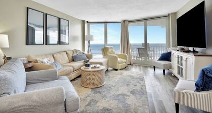 705 is a Cozy 2-bedroom 7th floor condo in beautiful Daytona Beach Shores.