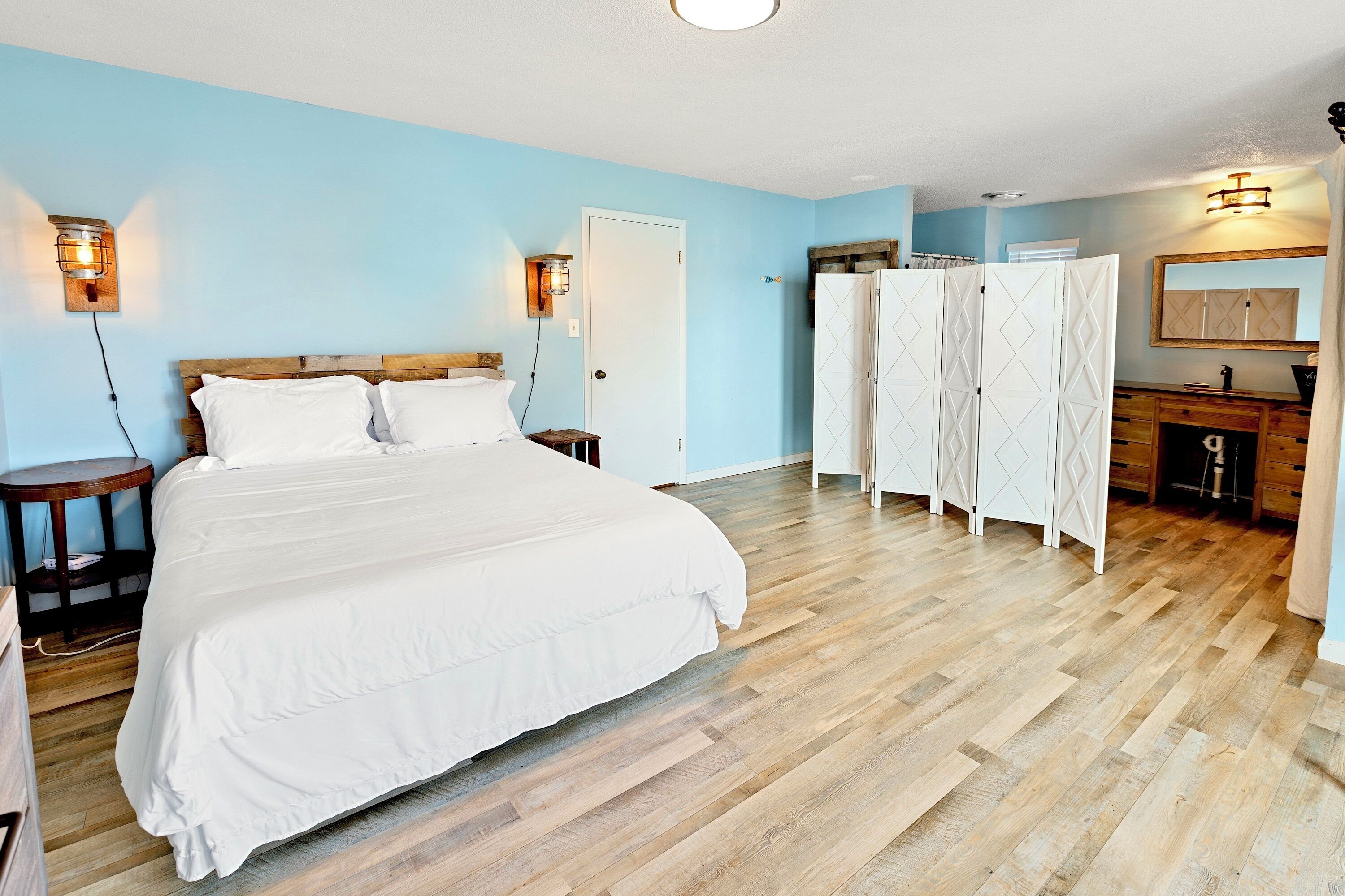 3 habitaciones, tabla de planchar con plancha y wifi gratis 