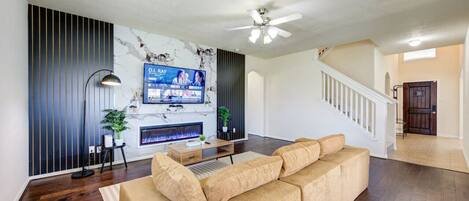 Smart TV, fireplace, ping pong