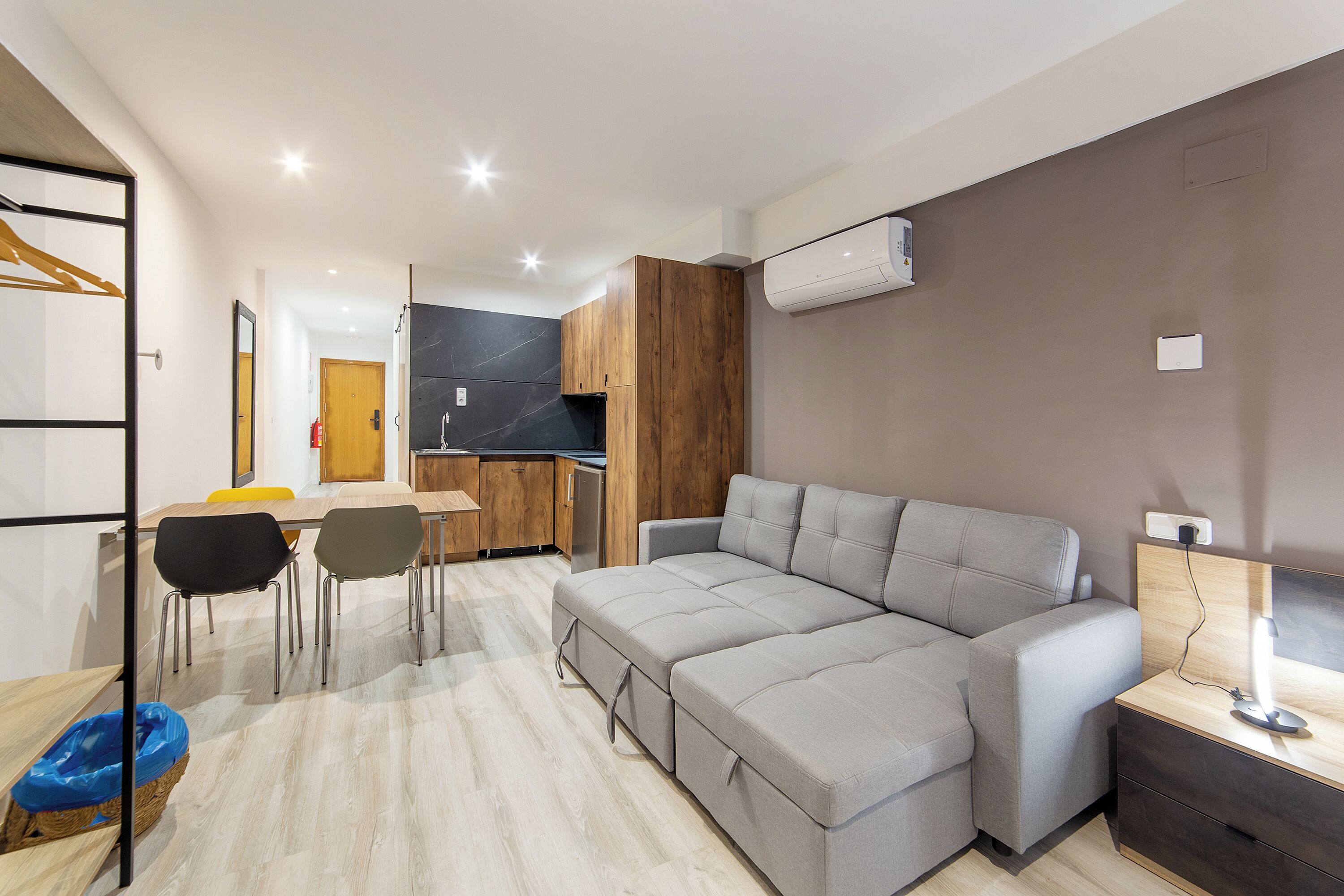 Deluxe Suite | Living area | 55-inch Smart TV with digital channels, Netflix, streaming services