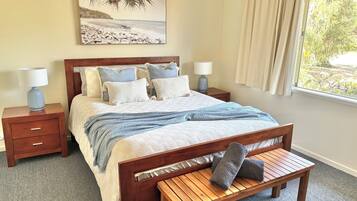4 chambres, bureau, fer et planche à repasser, Wi-Fi gratuit