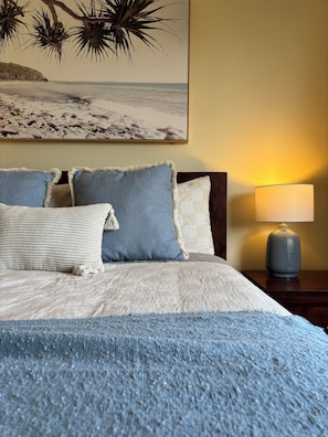 4 bedrooms, desk, iron/ironing board, free WiFi