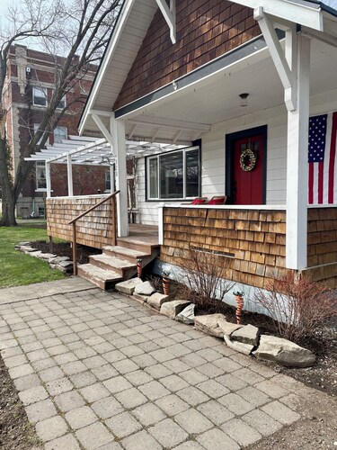Darling Bungalow Retreat in Downtown Union, Oregon - Welcome!