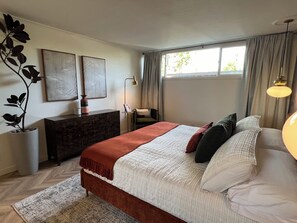 1 bedroom, in-room safe, iron/ironing board, free WiFi