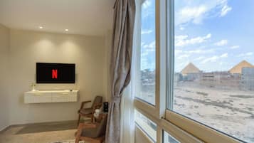 Minibar, tabla de planchar con plancha y wifi gratis