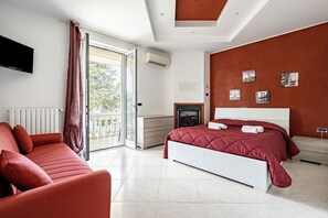 3 bedrooms, WiFi, bed sheets - Agriturismo Liscio by Rentbeat (Noci)