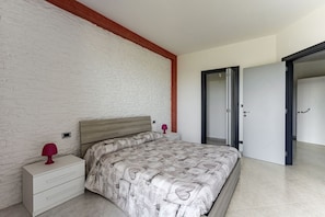 3 bedrooms, travel cot, WiFi, bed sheets - Agriturismo Liscio by Rentbeat (Noci)