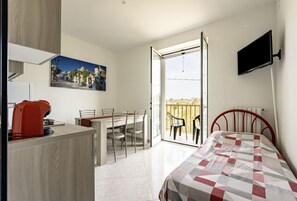 صورة غير مصنفة، 3 من 30، زرّ