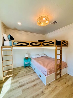 2 Schlafzimmer, Bügeleisen/Bügelbrett, Reisekinderbett, WLAN