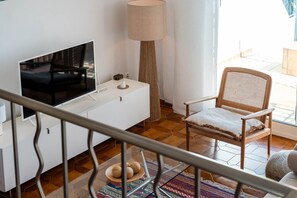 Fernseher