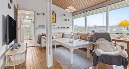 3 bedroom nice home in Roslev