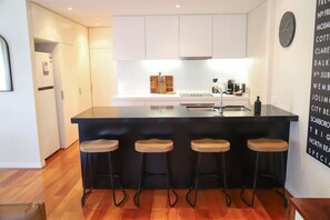 Fridge, microwave, oven, stovetop