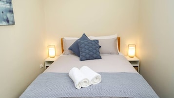 2 bedrooms, desk, iron/ironing board, travel cot