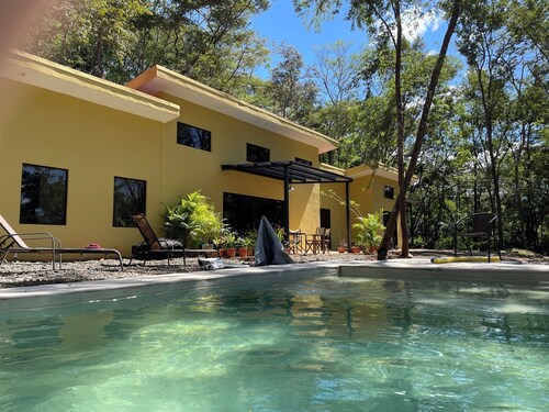Peaceful, Meditative Casita in the Jungle,  Yet 7 Minutes to World Class Surf