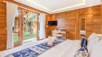 1 Schlafzimmer, Zimmersafe, Schreibtisch, laptopgeeigneter Arbeitsplatz
