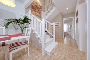 Interior - Casa Albi - Shared pool and BBQ (Playa Blanca)