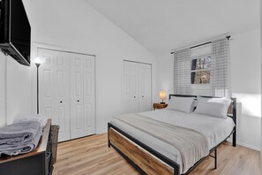 3 bedrooms, iron/ironing board, WiFi, bed sheets - Serene Mountain Getaway w/Game Room & Firepit (Tobyhanna)