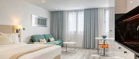 Iron/ironing board, free WiFi, bed sheets