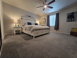 3 bedrooms, iron/ironing board, WiFi, bed sheets