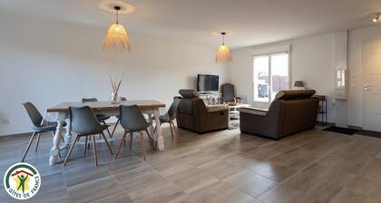 Chez Aurel et Max - LIVRY LOUVERCY