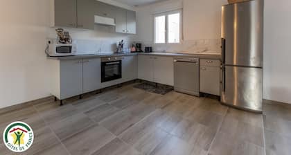 Chez Aurel et Max - LIVRY LOUVERCY