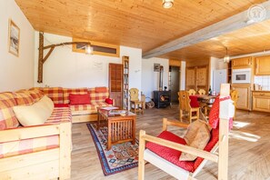 TV, DVD player, stereo, offices