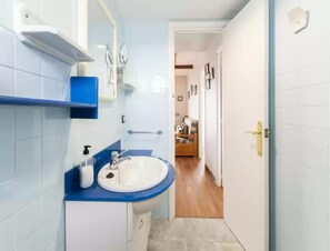 Apartment | Badezimmer