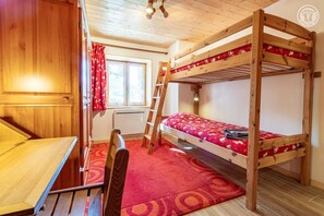 2 bedrooms, iron/ironing board, travel crib, free WiFi