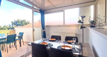 Rosemonde Terrasse, calme esprit village à La Chaume