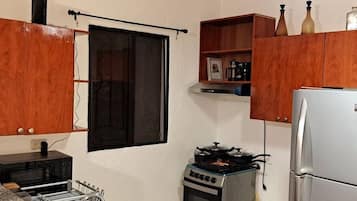 Microwave, oven, stovetop, coffee/tea maker
