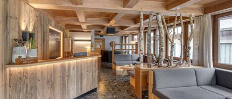 Apartemen | Resepsionis