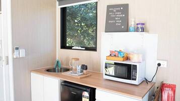 Fridge, microwave, stovetop, toaster