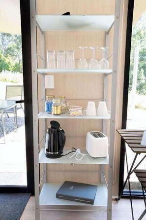 Interior - Hill Creek Tiny House 4 by Tiny Away (Perwillowen)