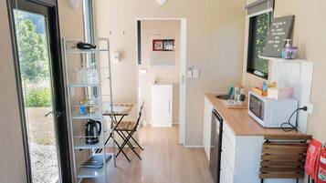 Fridge, microwave, stovetop, toaster