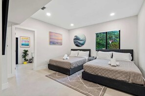 6 habitaciones, tabla de planchar con plancha, cuna de viaje y wifi 