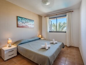 2 chambres, bureau, accès Internet