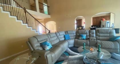 Spacious 4-bedroom shared house in marvelous Houston with AC, WiFi