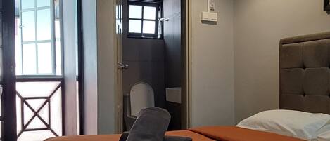 Basic Double Room | Free WiFi