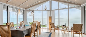"Næwe" - 10m to the inlet by Interhome
